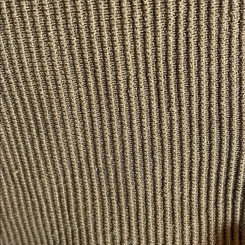 Ribbed Tank Top - Picture 4 of 4